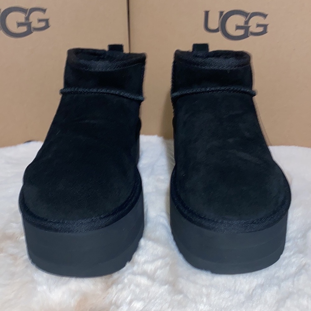 UGG CLASSIC ULTRA MINI PLATFORM - Picture 2 of 6
